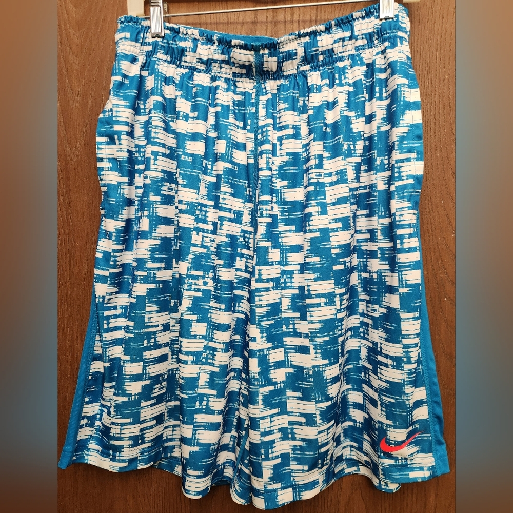Nike Men's Patterned Blue and White Athletic Shorts